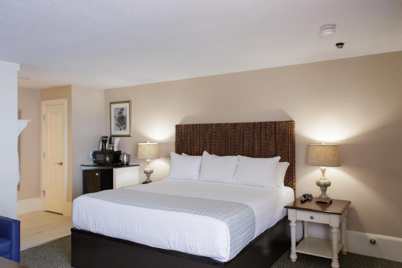 Sea Crest Beach Resort Фолмут Экстерьер фото