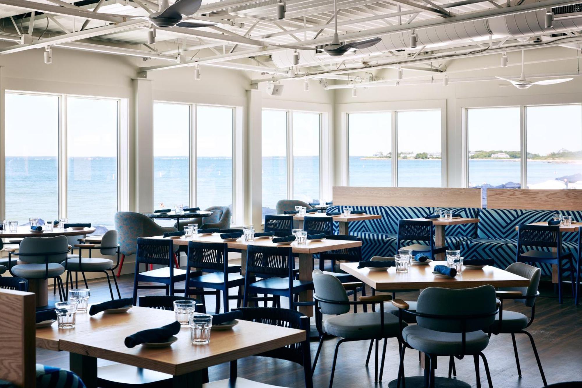 Sea Crest Beach Resort Фолмут Экстерьер фото